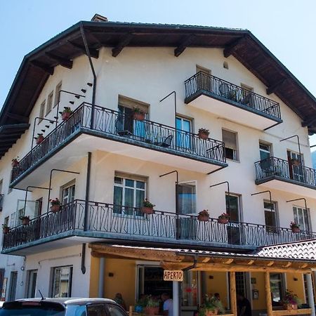 La Maison Hotel Aymavilles Luaran gambar