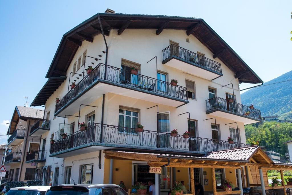 La Maison Hotel Aymavilles Luaran gambar